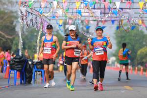 BIB: 428
                            <button type="button" onclick="openModal(9904425)" class="btn btn-primary btn-sm float-right btn-popup" data-toggle="modal" data-target=".modal-high-quality">
                        <i class="fas fa-shopping-cart"></i> Add to Cart
                    </button>
                                            <button type="button" onclick="isThisMe(9904425, true)" class="btn btn-success btn-sm float-right btn-popup btn-isme hidden" data-toggle="tooltip" data-placement="bottom" title="นี่คือรูปของคุณใช่ไหม คลิกที่นี่เพื่อเอาเข้าอัลบั้ม">
                        <i class="fas fa-plus"></i> Add to album
                    </button>
                    <button type="button" onclick="isThisMe(9904425, false)" class="btn btn-warning btn-sm float-right btn-popup btn-isnotme hidden">
                        <i class="fas fa-ban"></i> Remove from album
                    </button>